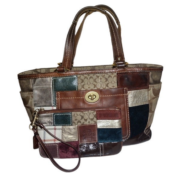 Coach Limited Addition Patchwork Holiday Tote w/ Matching Wristlet - Picture 1 of 16